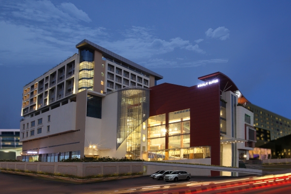 Hotel Starlit Suites